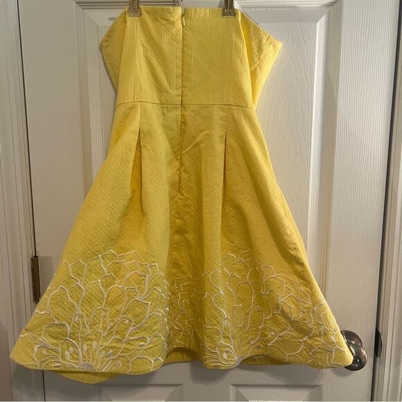 Lilly Pulitzer Dahling Blooms Dress - Picture 9 of 11